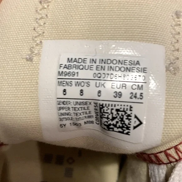 Converse All Star Marion LowTops. Size 8 - Picture 5 of 8